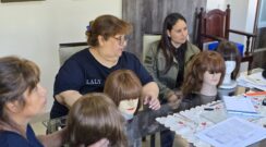 El intendente Bruno Cipolini recibió a la Fundación Construirme, dedicada a la fabricación de pelucas para pacientes oncológicas